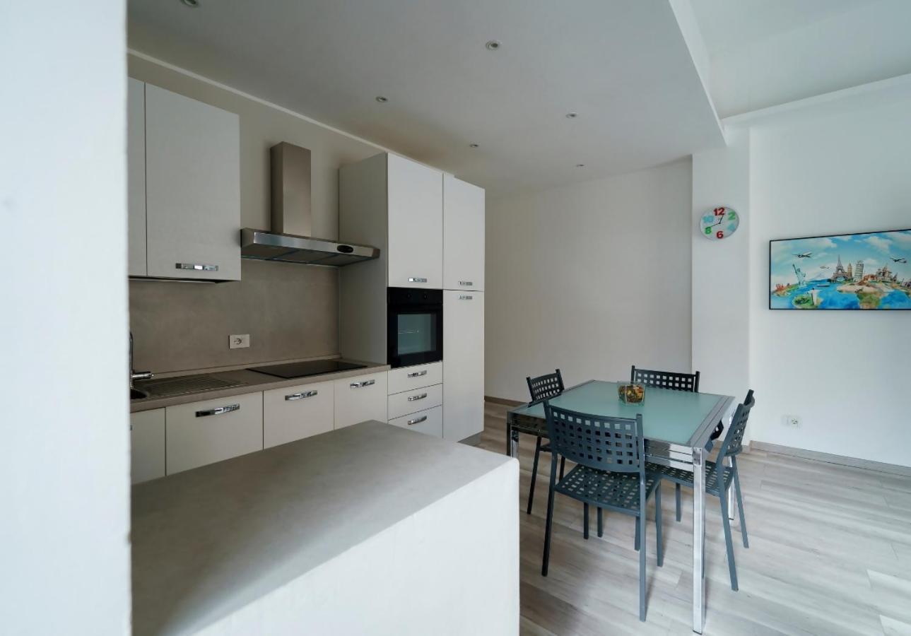 Guest Friends Apartment Трапани Стая снимка