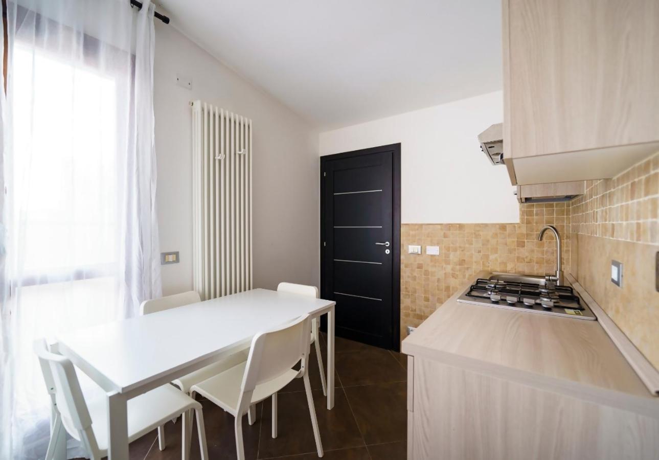 Guest Friends Apartment Трапани Стая снимка