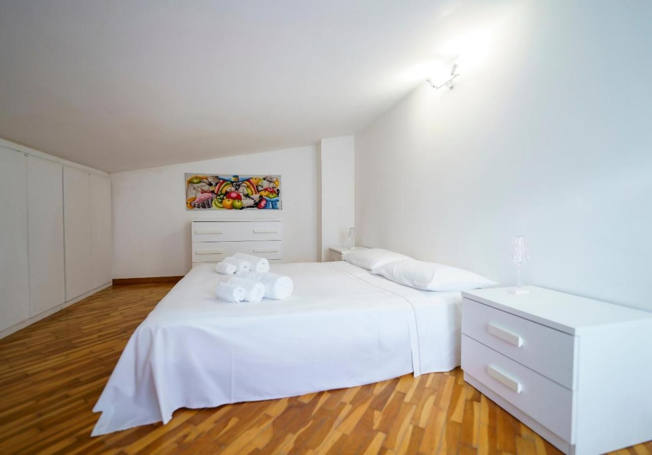 Guest Friends Apartment Трапани Стая снимка
