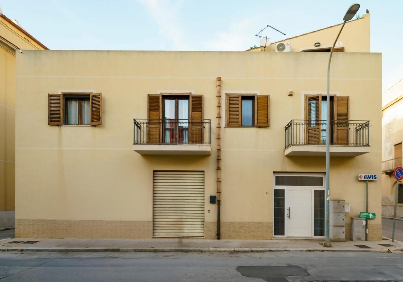 Guest Friends Apartment Трапани Екстериор снимка
